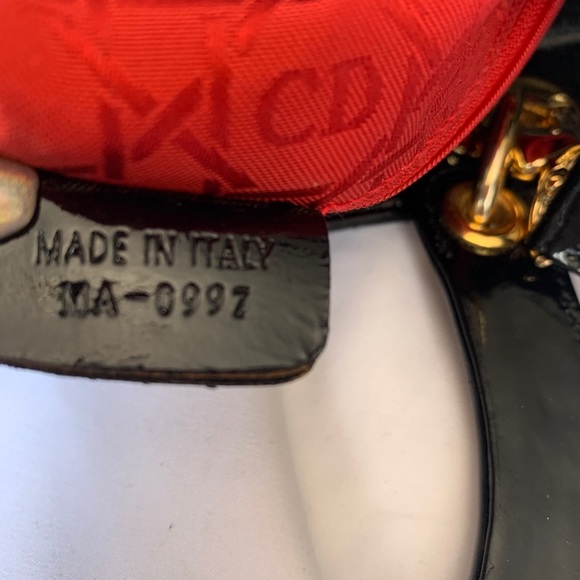 ❤️❤️SOLD❤️❤️DIOR LADY DIOR patent shoulder/handbag - Picture 14 of 16